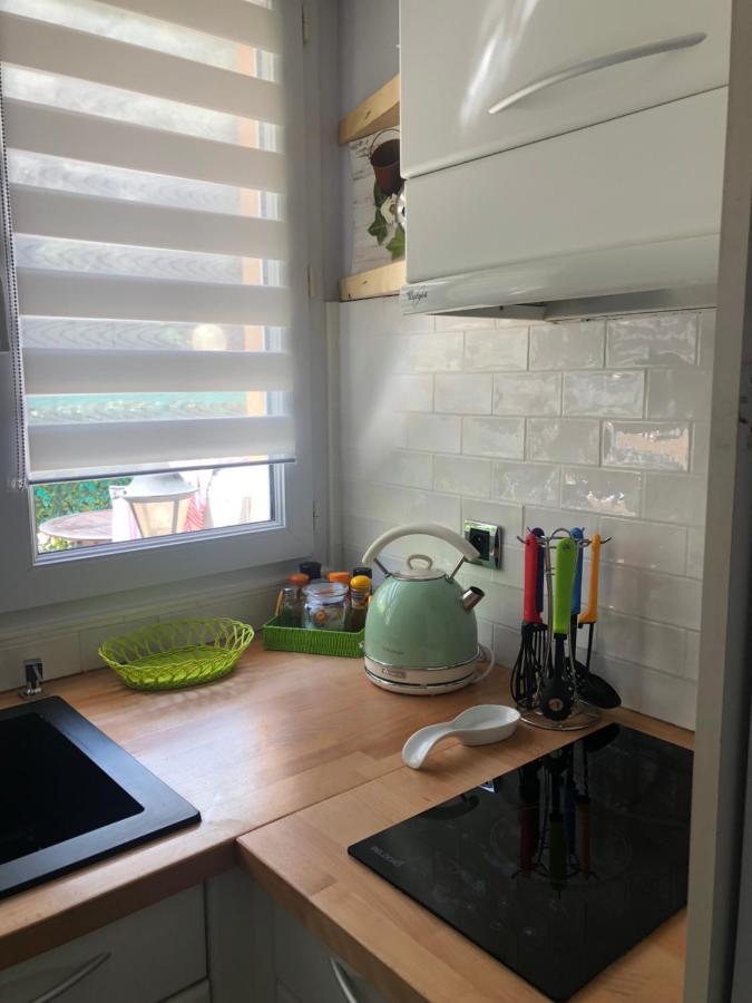 Mon Appart Avec Terrasse Et Piscine Roquebrune-Cap-Martin Exterior photo