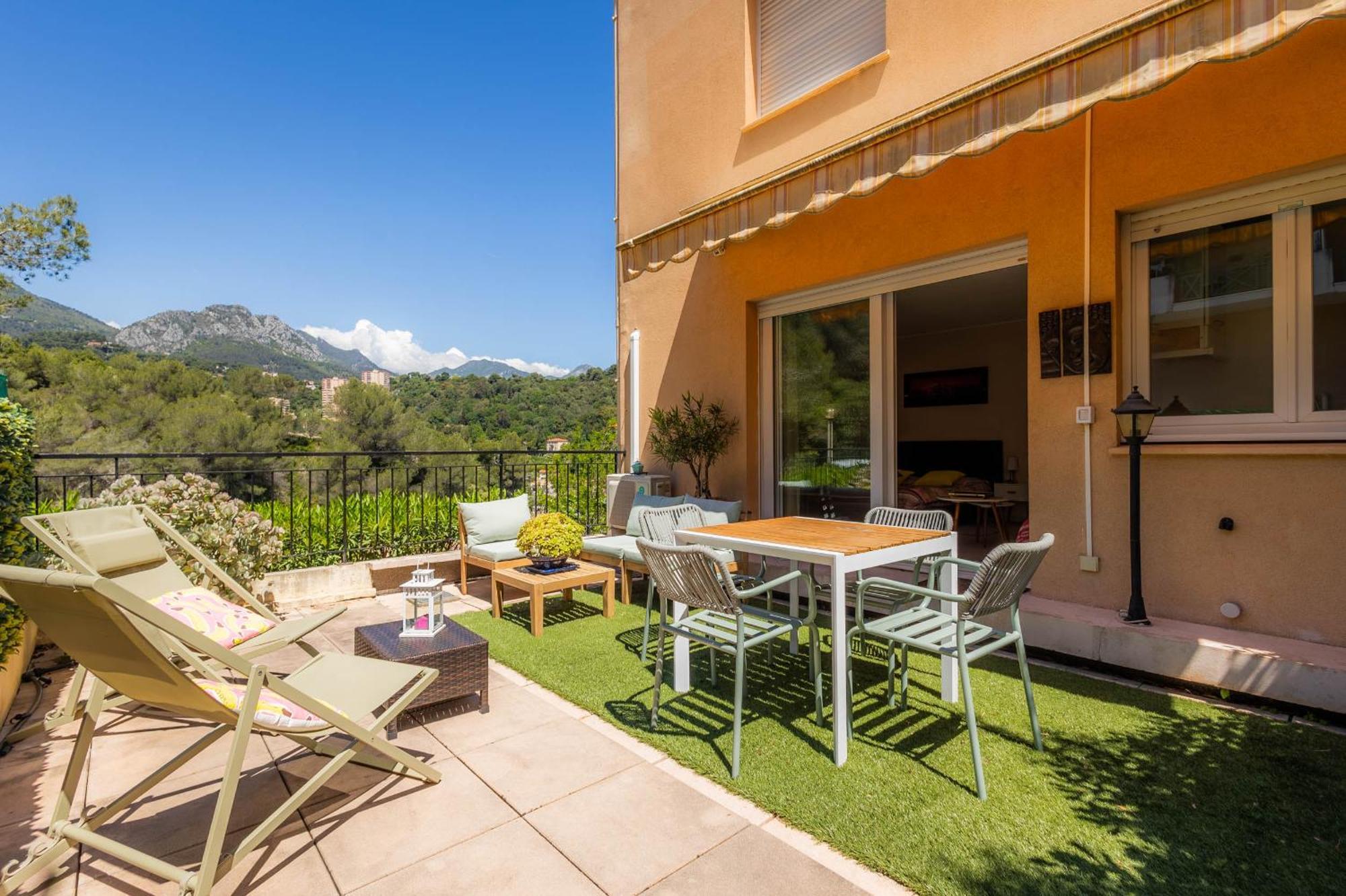 Mon Appart Avec Terrasse Et Piscine Roquebrune-Cap-Martin Exterior photo