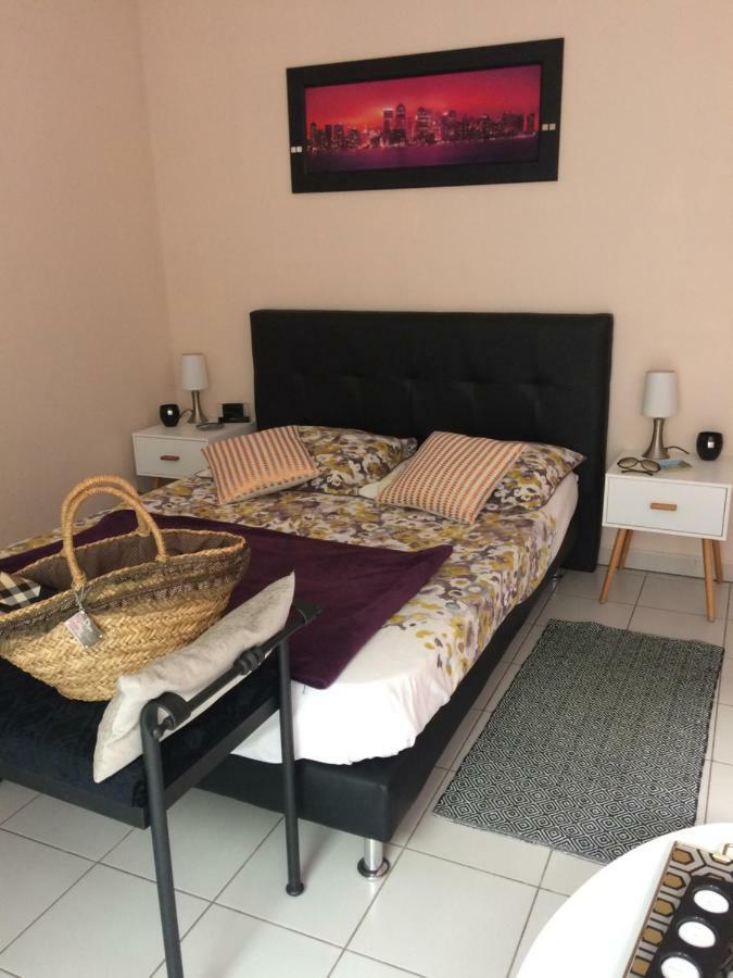 Mon Appart Avec Terrasse Et Piscine Roquebrune-Cap-Martin Exterior photo